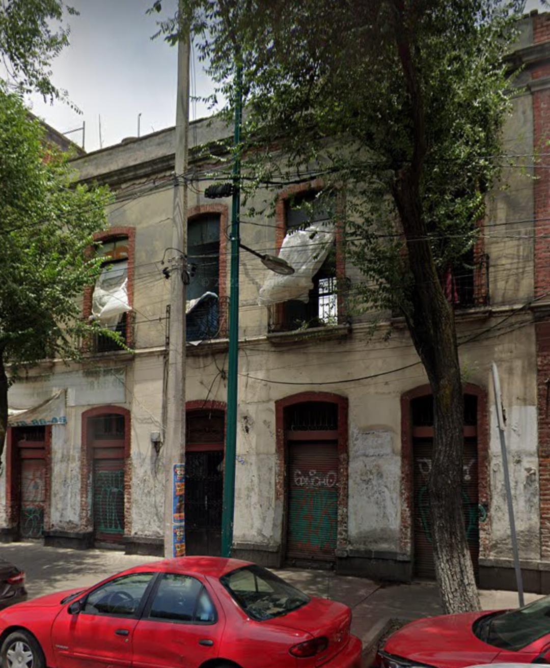 Venta terreno habitacional con oficinas