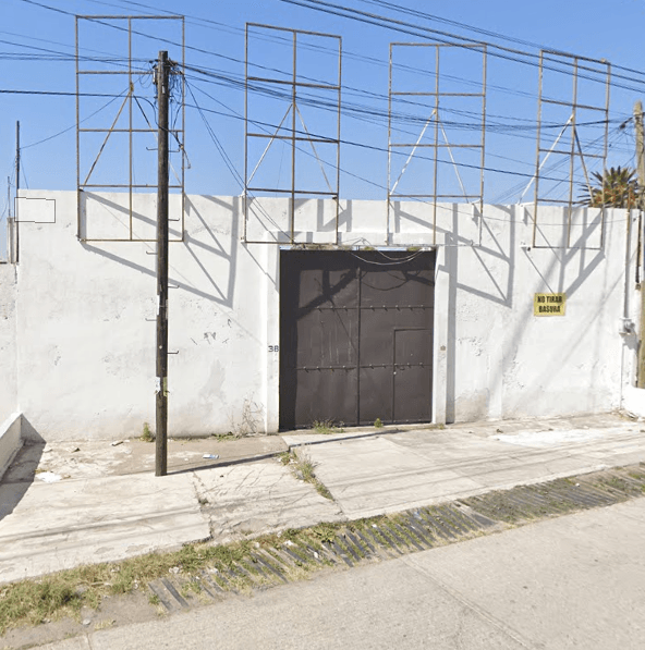 A 50 metros de blvd. forjadores, zona comercial