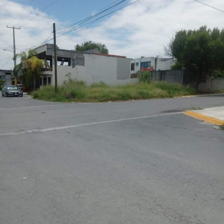 Excelente Terreno Esquina Habitacional/Esquina