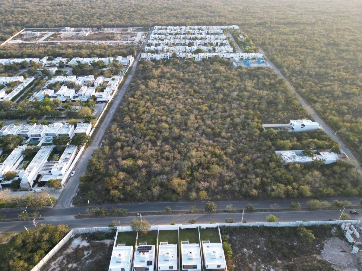 Terreno en Cholul, Mérida, zona de privadas