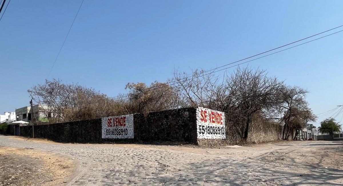 Terreno en Col 3 de Mayo cerca del Tec Milenio de Cuernavaca