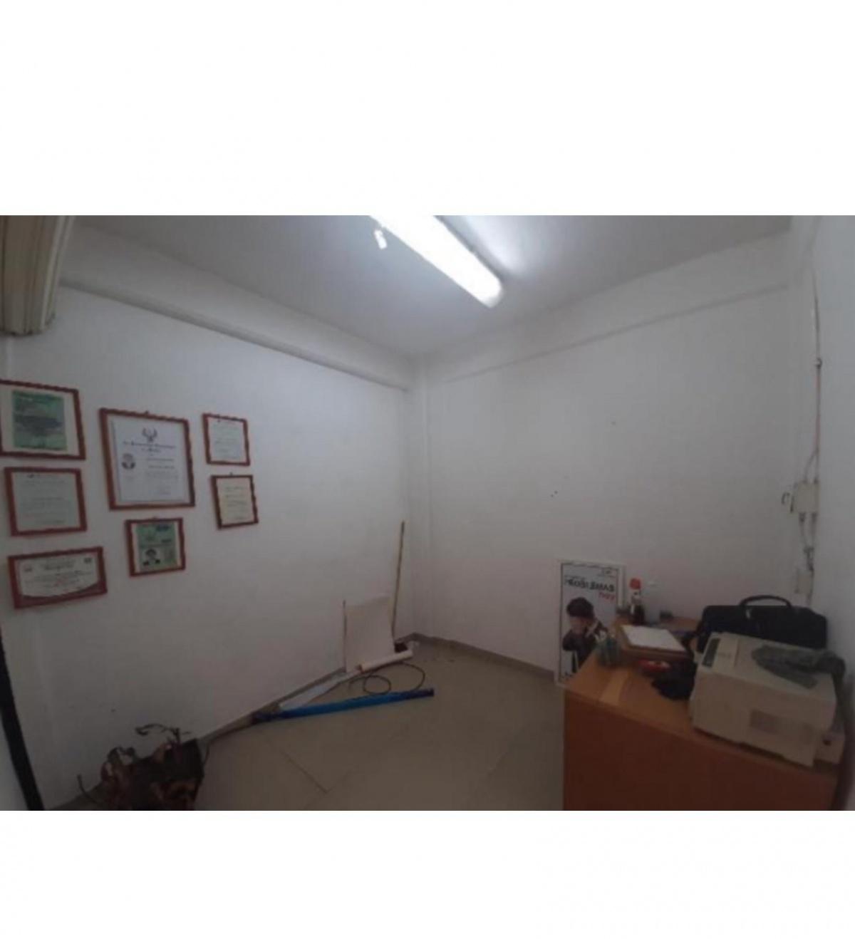 Se vende Local comercial en el mercado E. zapata Chalco