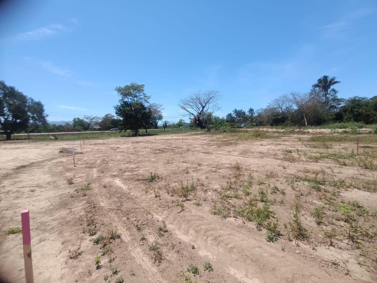 (Urge Vender) Remato terreno en centro comercial