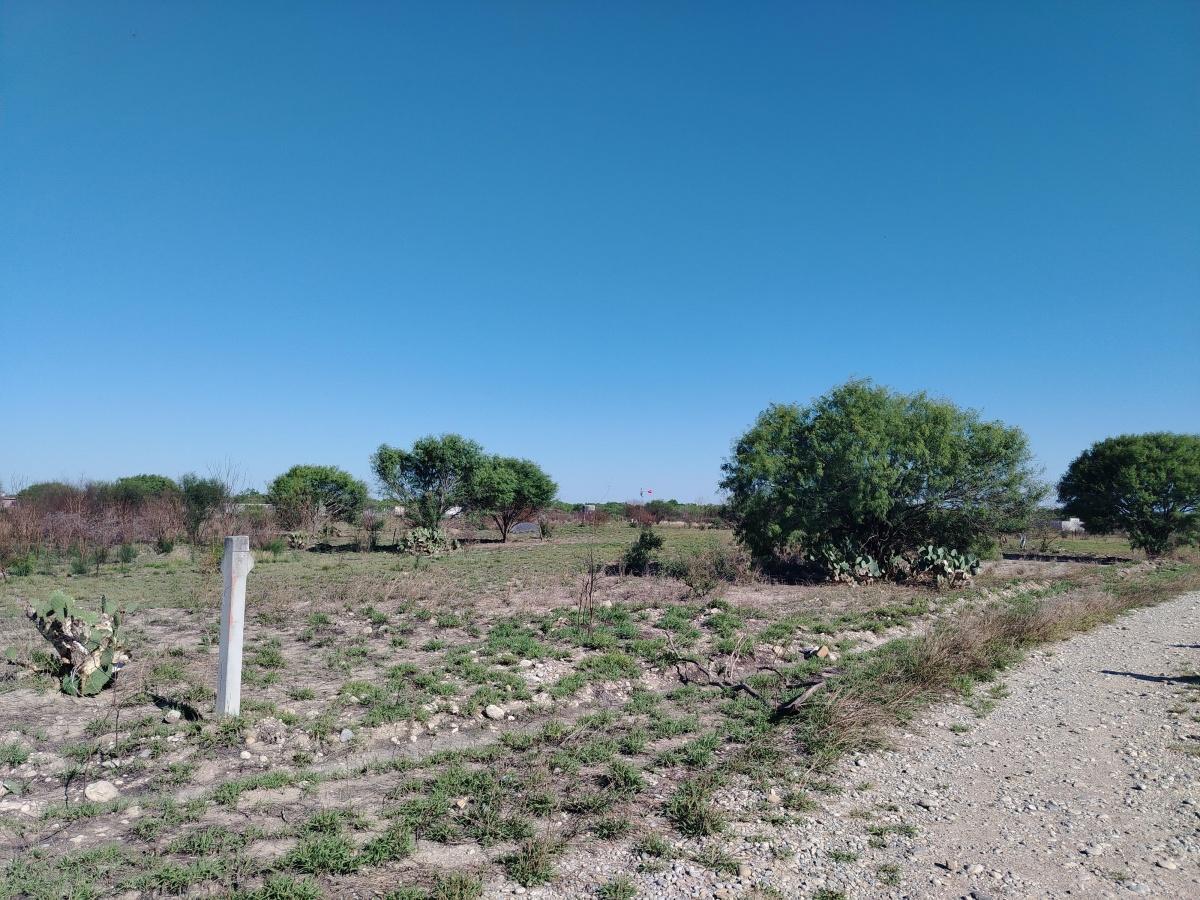 Se vende terreno en La Retama Cadereyta Jiménez