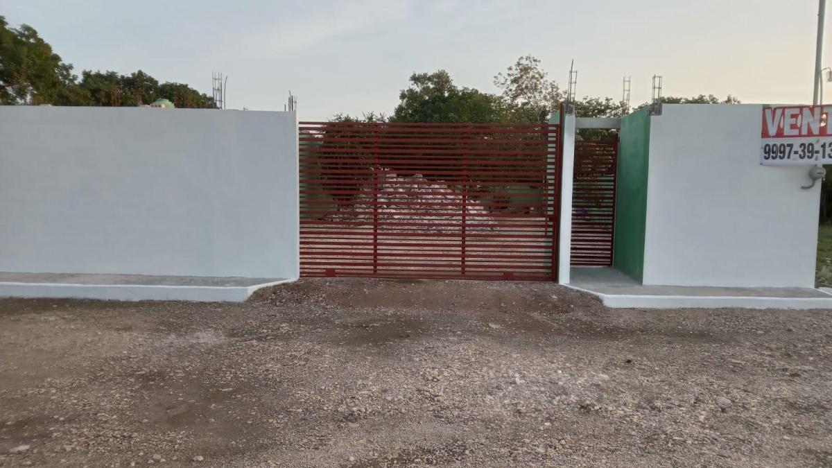 Terreno bardeado en Dzityá, Mérida