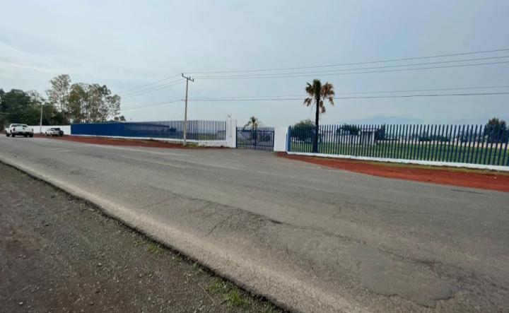 propiedad industrial 60,000 mts.2 zona aereopuerto