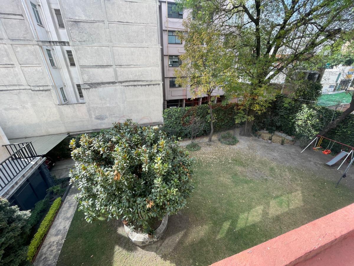 Terreno en Venta Del Valle Centro