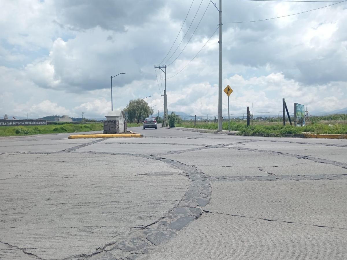 Terreno de oportunidad a un costado de condado valle 