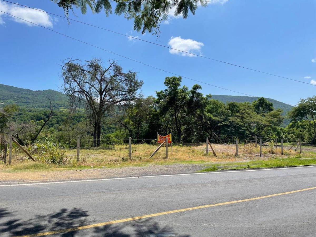 Se vende Terreno en Tonatico