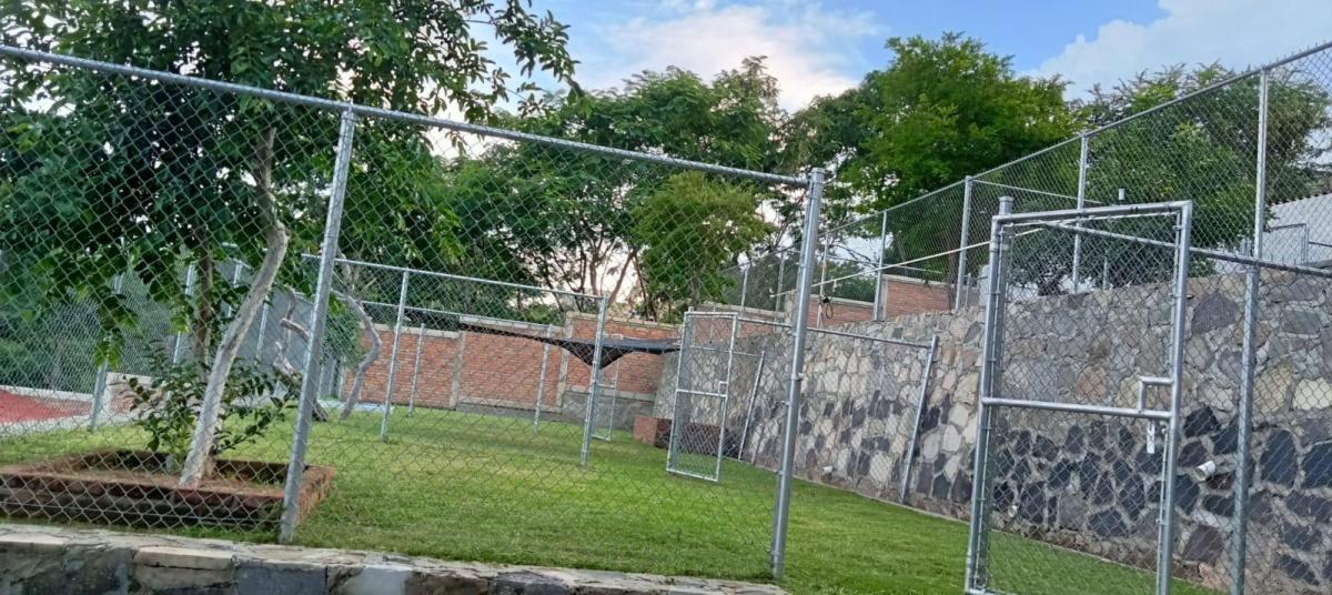 se arrienda terreno en san esteban