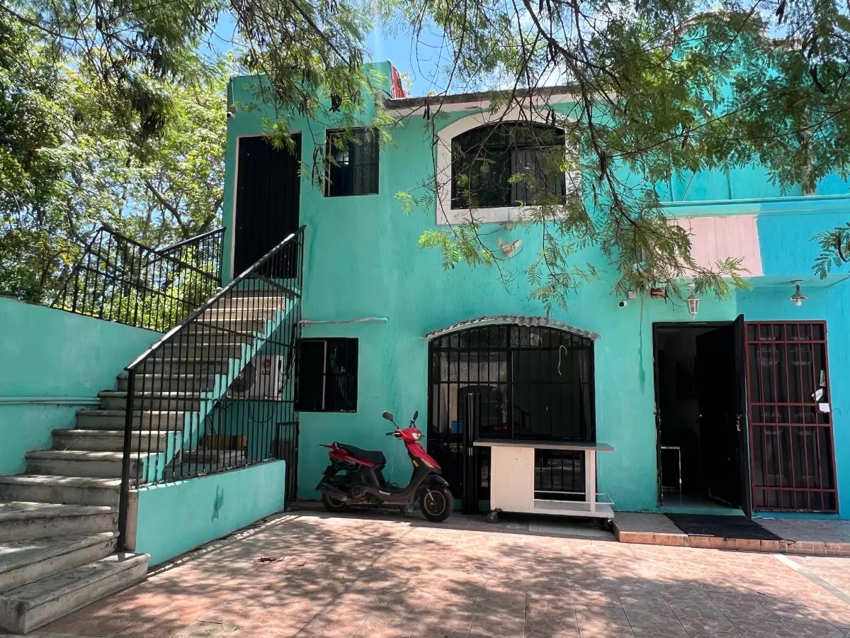 Casa y 2 Deptos Independientes y Local, Porto Alegre, Cancún