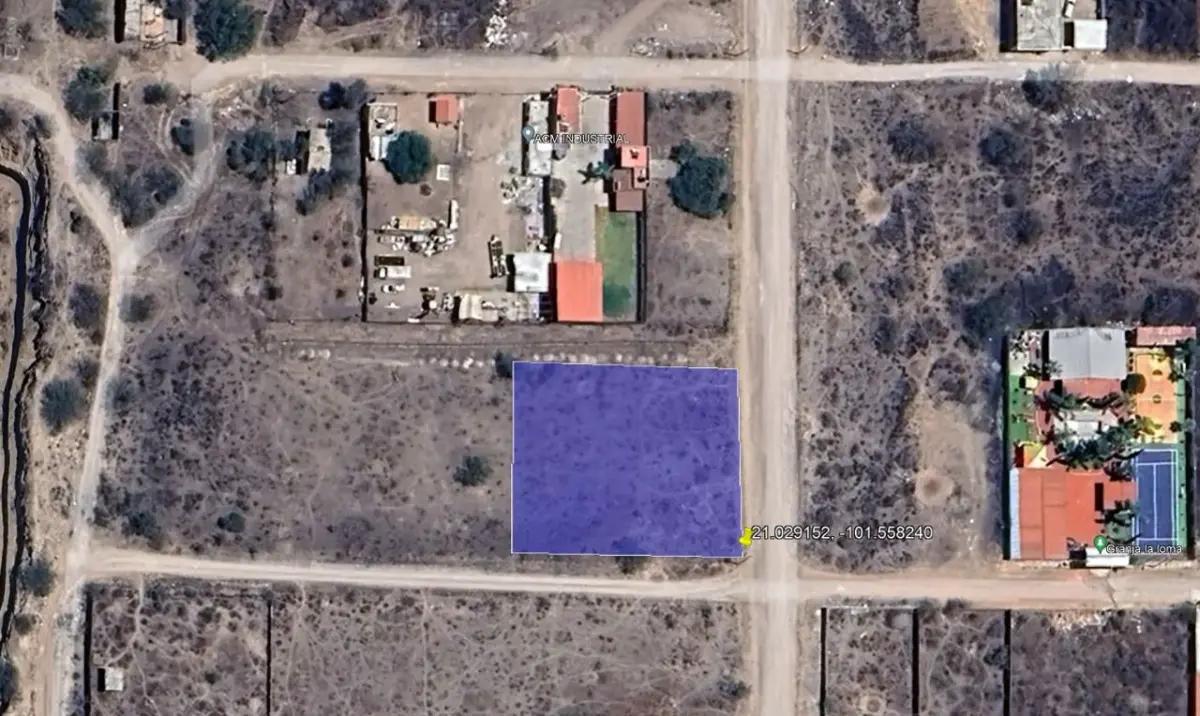 Terreno de 2000 mts2 cerca del Aeropuerto