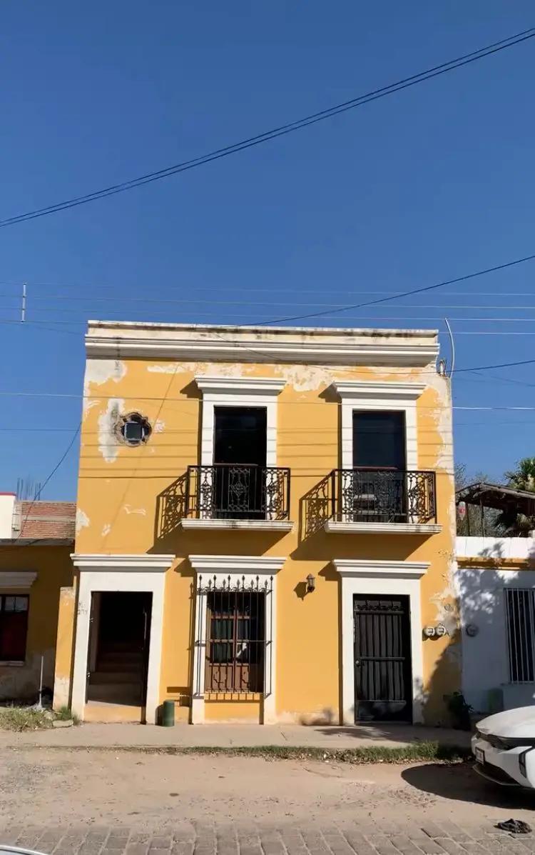 VENTA DE CASA  2 PISOS